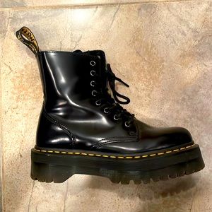 DR. MARTIN platform jadon boot smooth leather